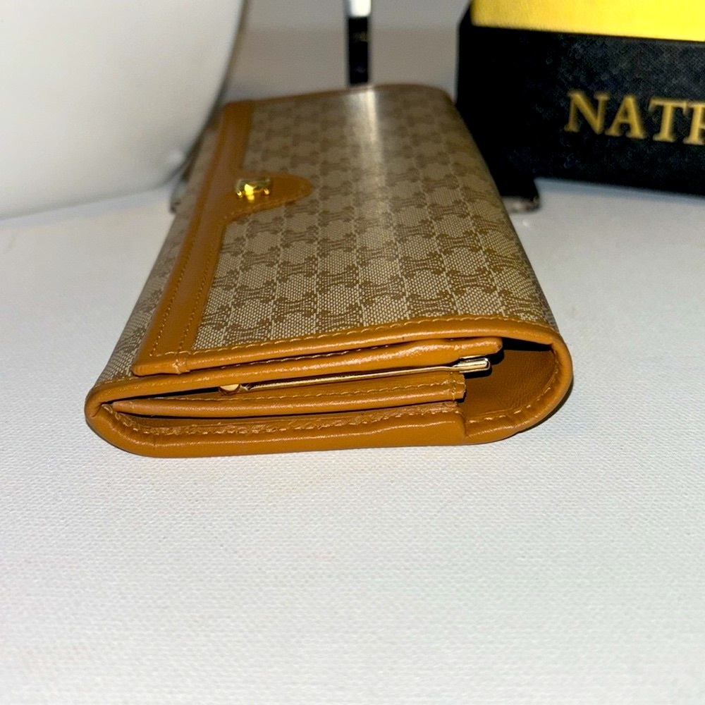 VGUC Celine Wallet w Kiss lock - Picture 4 of 14